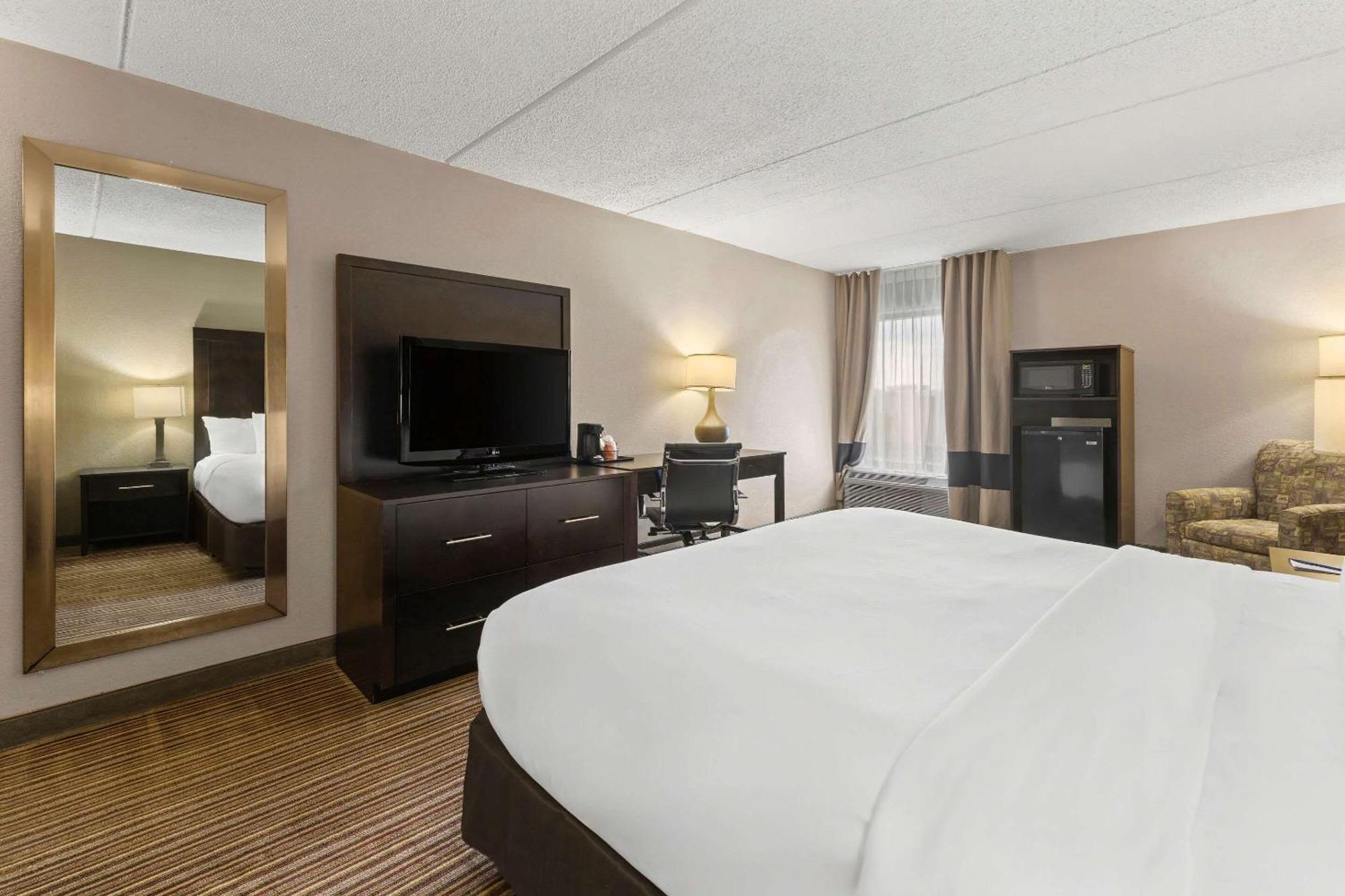 Comfort Inn Lehigh Valley West Fogelsville Buitenkant foto