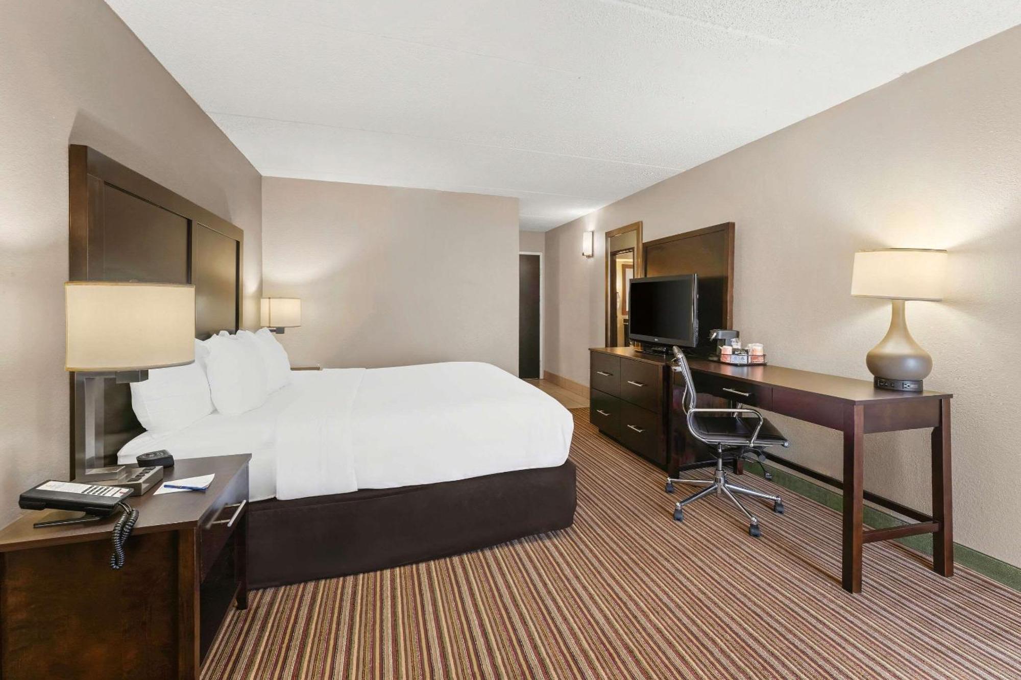 Comfort Inn Lehigh Valley West Fogelsville Buitenkant foto