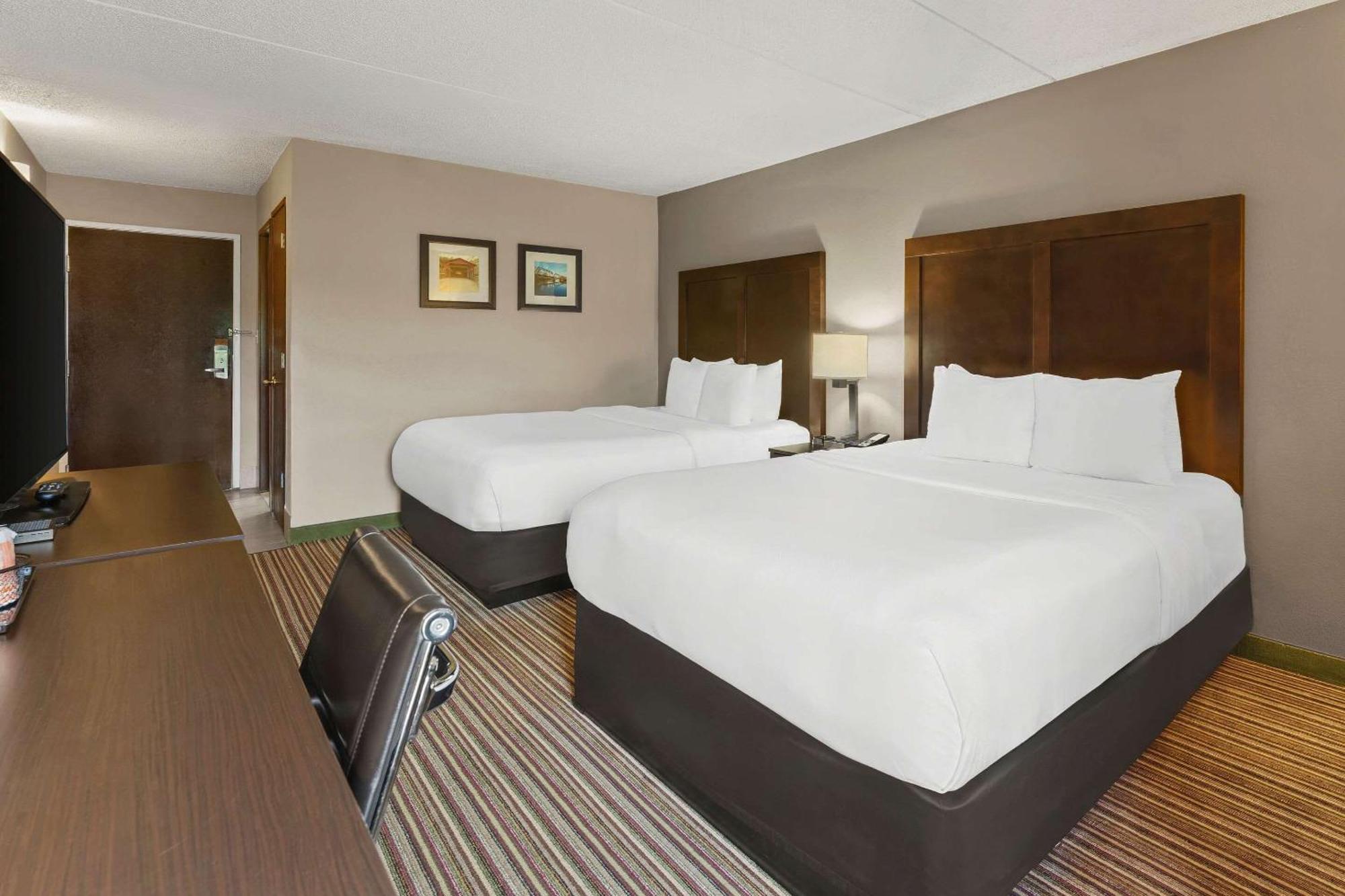 Comfort Inn Lehigh Valley West Fogelsville Buitenkant foto