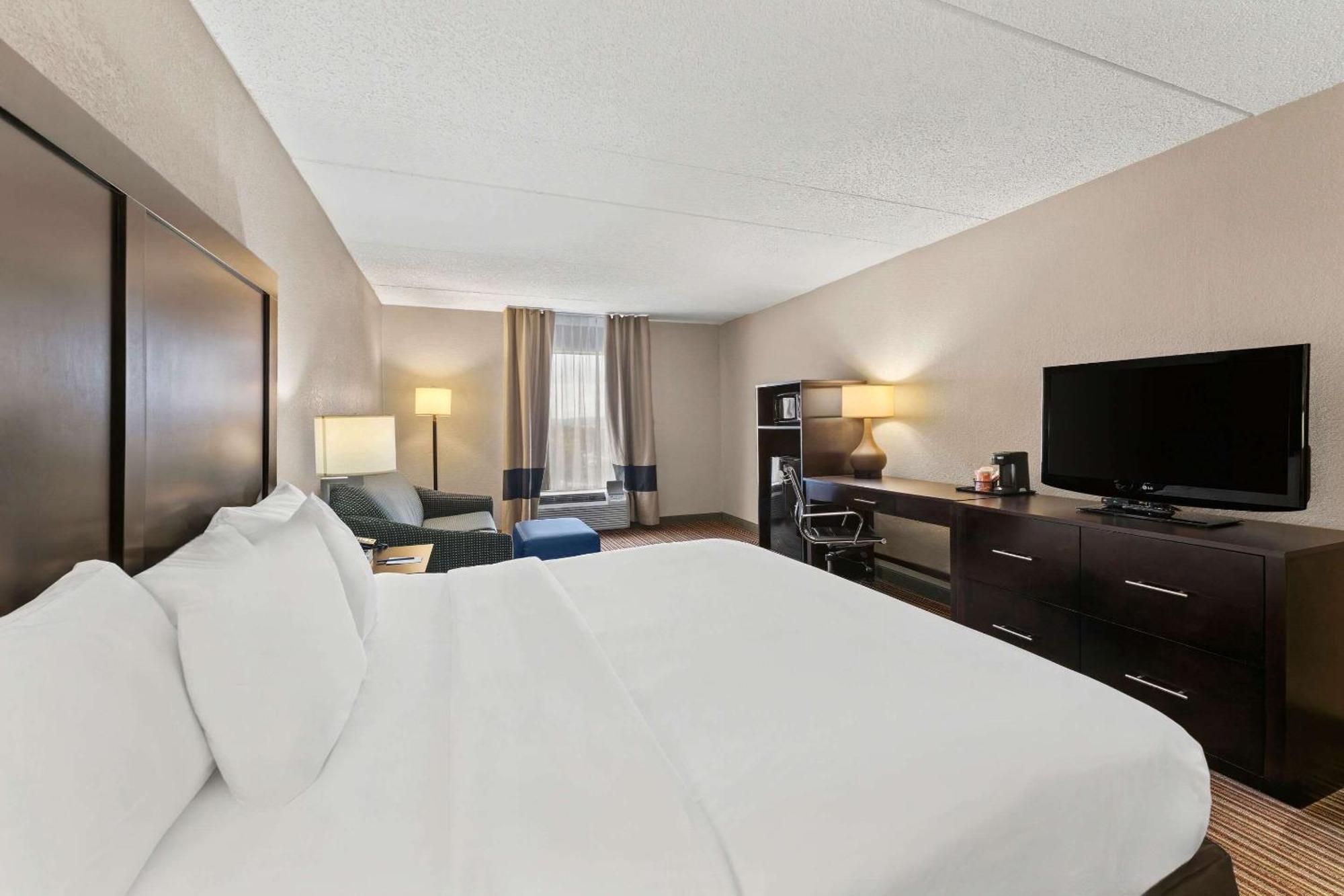 Comfort Inn Lehigh Valley West Fogelsville Buitenkant foto