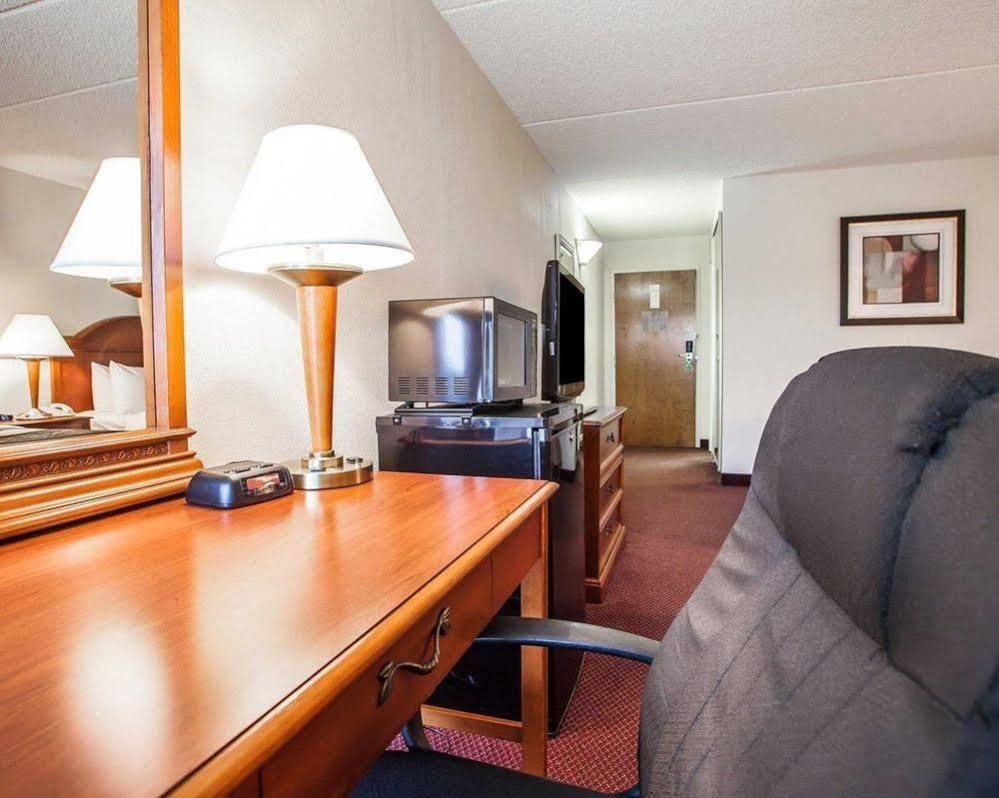Comfort Inn Lehigh Valley West Fogelsville Buitenkant foto